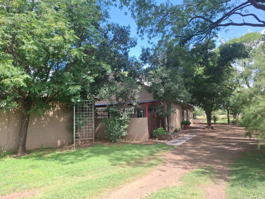 3 Bedroom Property for Sale in Roodewal Free State